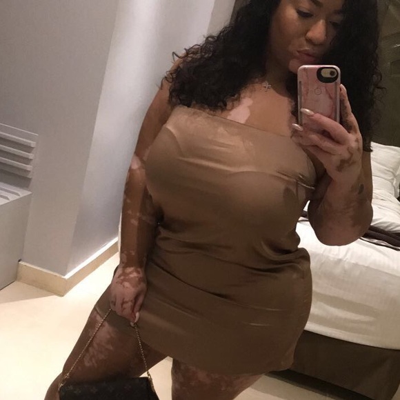 Forever 21 Dresses & Skirts - Silk mini dress